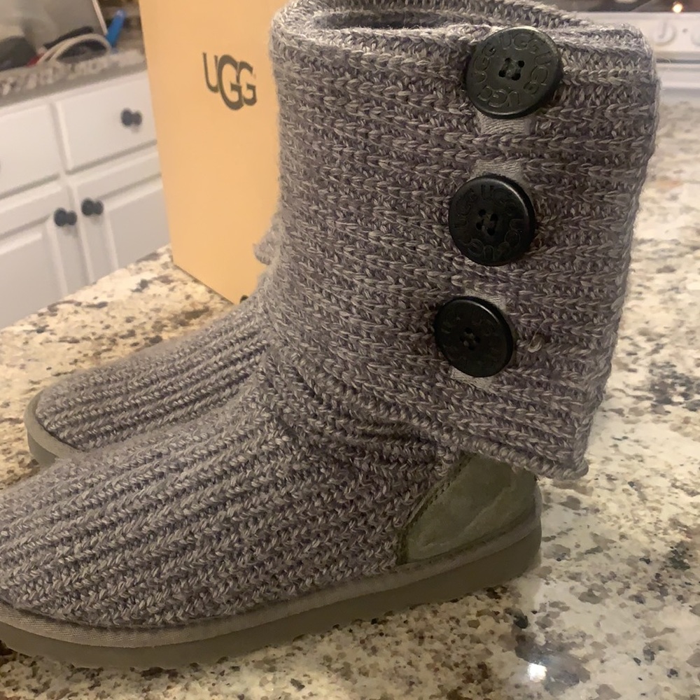 UGGS Classic Cardy booties, excellent condition, size 7